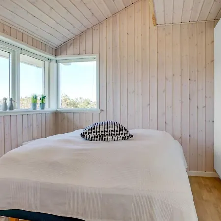 Holiday home Esma - 150m From The Sea In Nw Jutland By Interhome Hjorring